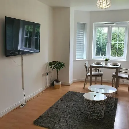 Spacious Two Bedrooms Apartment, Manchester Free Parking * Manchester