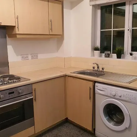 Apartment Spacious Two Bedrooms Apartment, Manchester Free Parking *