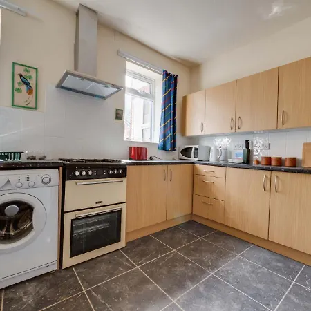 Holiday home Pass The Keys 3 Bed Home Ideally Situated In Old Trafford