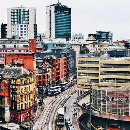 Charming 1 Bedroom Apartment In Manchester *