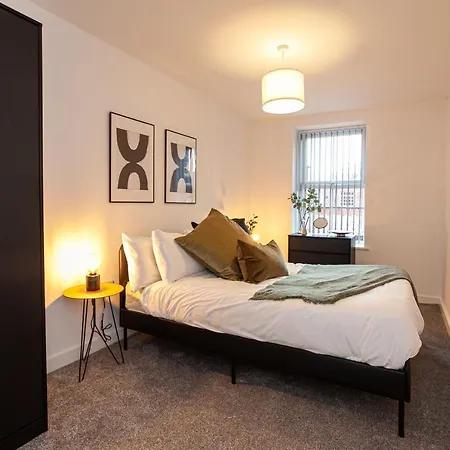 Stunning 1 Bedroom Apartment In Greater Manchester Apartment