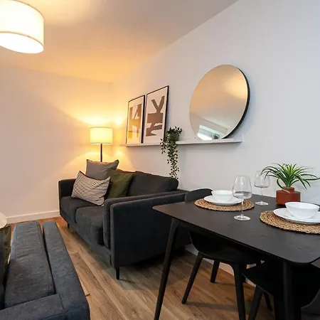 Stunning 1 Bedroom Apartment In Greater Manchester Apartment