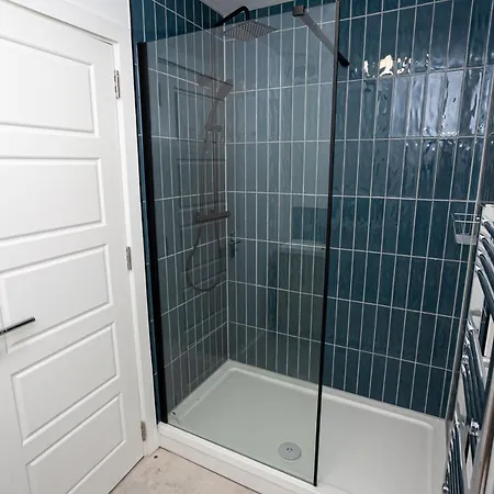 Stunning 1 Bedroom Apartment In Greater Manchester Apartment Manchester
