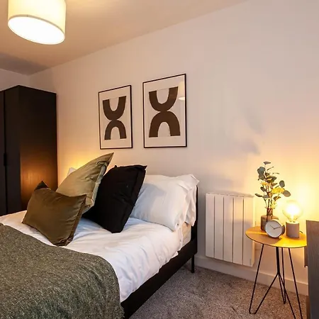 Apartment Stunning 1 Bedroom Apartment In Greater Manchester *