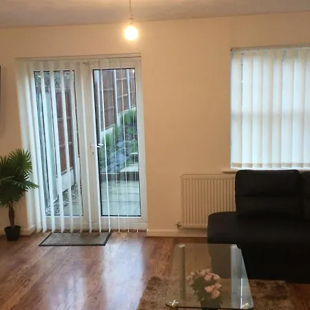 Apartmán Quiet Residential Area Within Easy Reach Of Town
