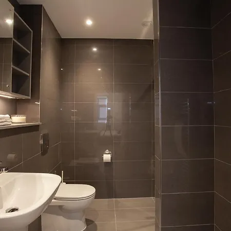 Luxury, Stylish Two Bed In The Heart Of By Pillo *