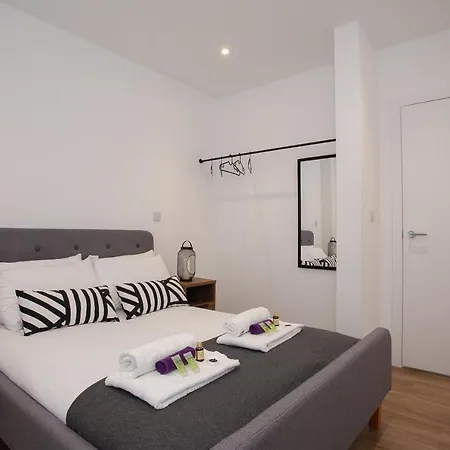 Luxury, Stylish Two Bed In The Heart Of By Pillo Lejlighed *