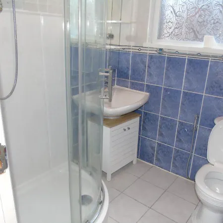 Σπίτι διακοπών Lovely 5-Bed House In Manchester