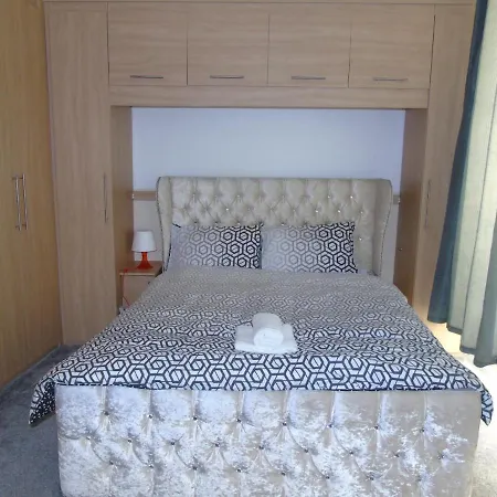 Lovely 5-Bed House In Manchester * Μάντσεστερ