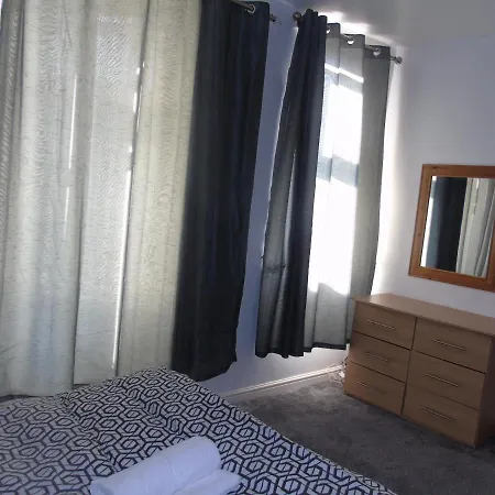 Lovely 5-Bed House In Manchester Σπίτι διακοπών