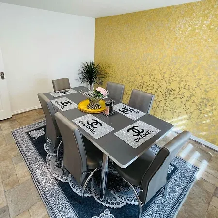 Watan Cottage Manchester