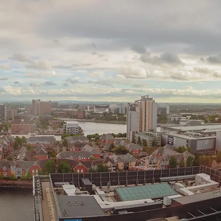 아파트 Hallsphere - Stunning Salford Quays *