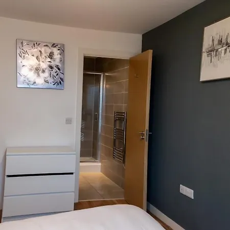 Hallsphere - Stunning Salford Quays 아파트