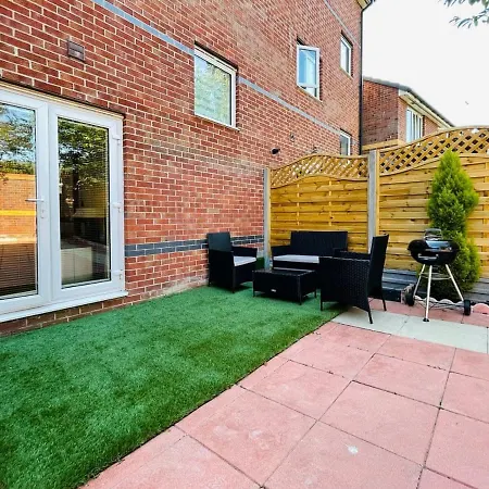 Holiday home Watan Cottage Manchester
