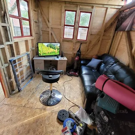 Chan's Springfield Pensionat 3*