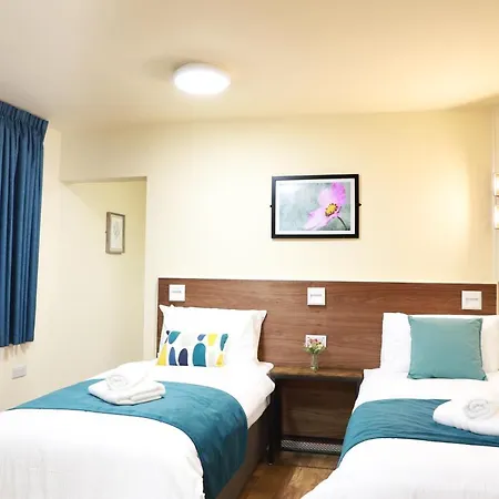 Hotel Hazeldean *
