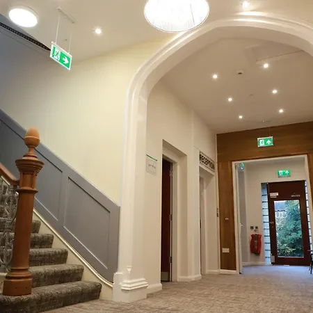 Hazeldean Hotel