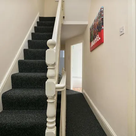 Short Term Shared R&r In Chorlton