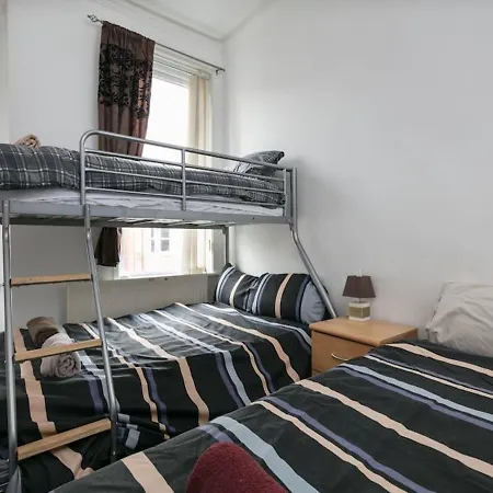 Short Term Shared R&r In Chorlton *