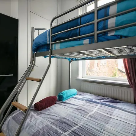 Δωμάτια σε οικογενειακή κατοικία Short Term Shared R&r In Chorlton