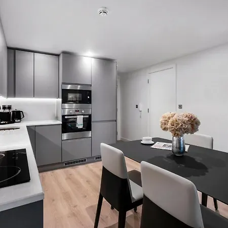 Citysuites 2 5* Manchester