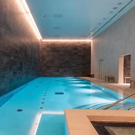 Aparthotel Citysuites 2 5*