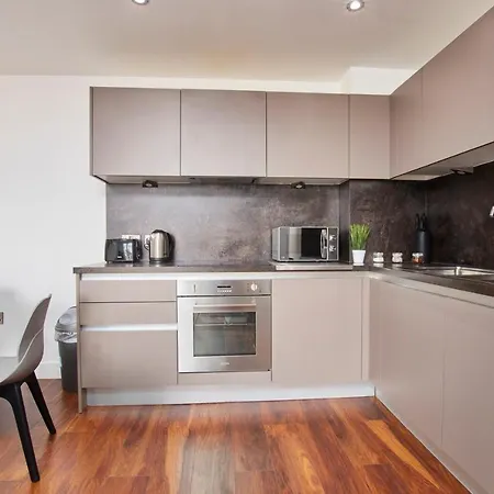 Lovely Central Abode - Amazing Views - Parking Apartment Manchester