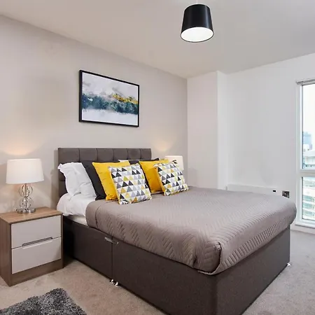 Lovely Central Abode - Amazing Views - Parking Manchester