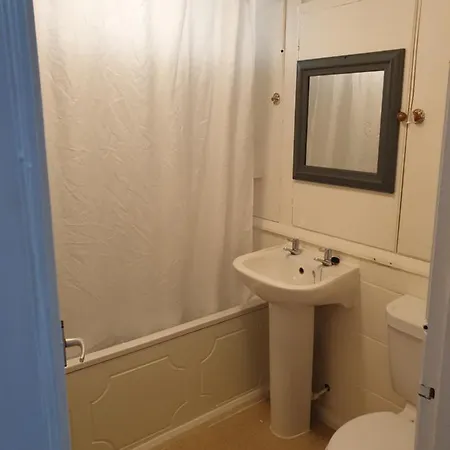 Splendid 1Bedroom Home