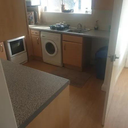 Semi Detached House/Villa In Central Manchester *
