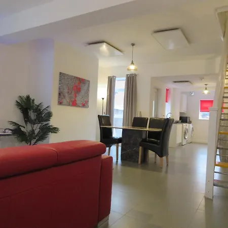 Heaton Park Terrace Holiday home