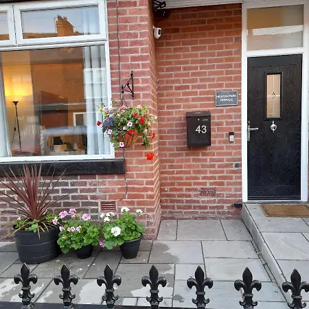 Heaton Park Terrace * Manchester