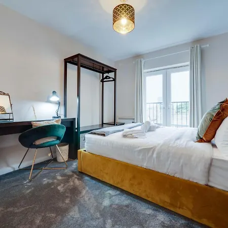 Pass The Keys Comfortable 2 Bed Apartment Central Manchester