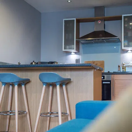 Pass The Keys Comfortable 2 Bed Apartment Central Manchester *