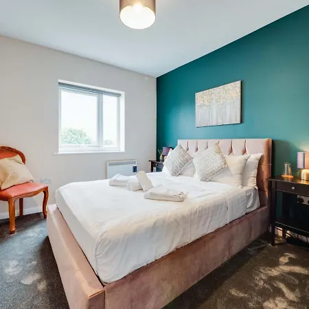 Pass The Keys Comfortable 2 Bed Apartment Central Manchester Manchester