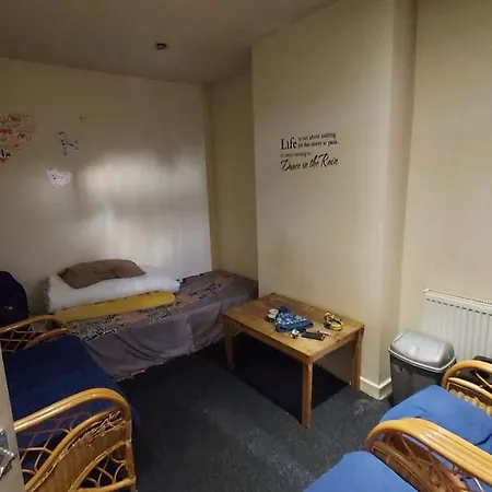 2-Bedroom Apartment In Manchester Entire Flat Manchester