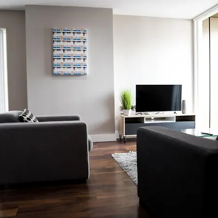 Onpoint - Spacious 2 Bedroom Apt - City Centre With Balcony Manchester