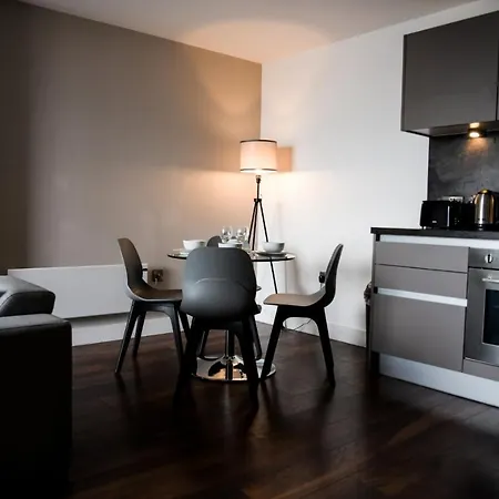 Onpoint - Spacious 2 Bedroom Apt - City Centre With Balcony Apartment Manchester