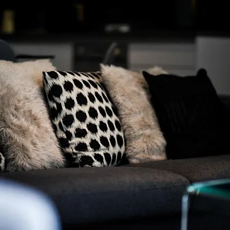 Onpoint - Spacious 2 Bedroom Apt - City Centre With Balcony * Manchester