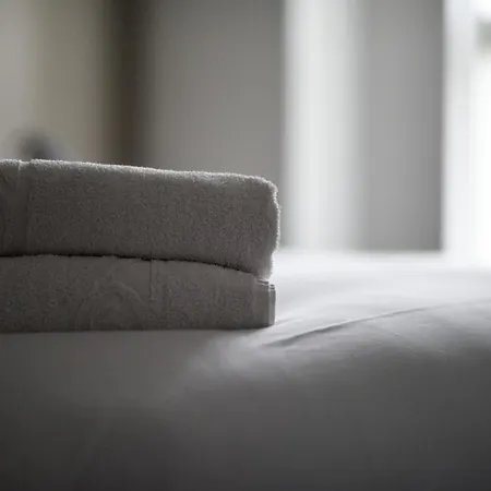 Appartement Onpoint - Spacious 2 Bedroom Apt - City Centre With Balcony *