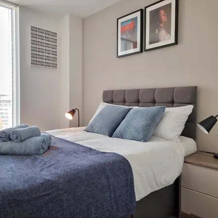 Appartement Onpoint - Spacious 2 Bedroom Apt - City Centre With Balcony *