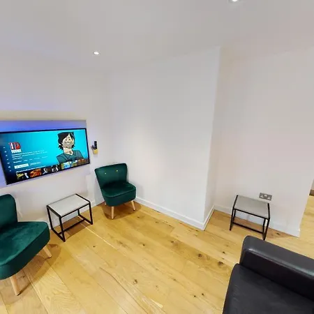 Apartment Quay