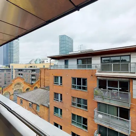 Apartment Quay