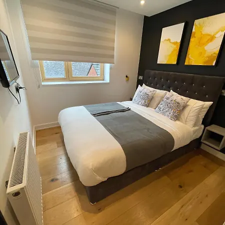 Quay Apartment