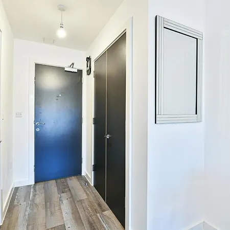Apartment Kinetic *