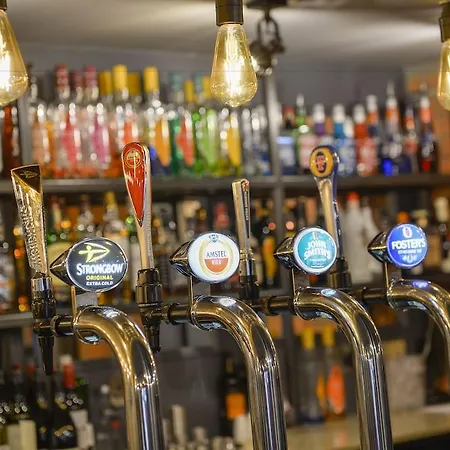 Holiday - - Oldham By Ihg Hotel