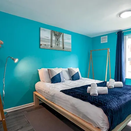 Pass The Keys Modern 1Bed Apartment With Parking - Gated Grounds