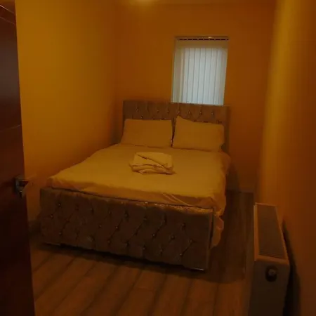 Apartment Amina Road 2 Bedroom Apartment Manchester
