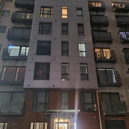 Impeccable 1-Bed Apartment In Manchester * Manchester