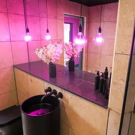 Boujee Loft Boutique By The Jacksonheim Boutique * Manchester
